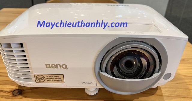 Máy chiếu BenQ MW826st cũ