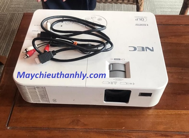 Máy chiếu Nec NP-VE303xg cũ