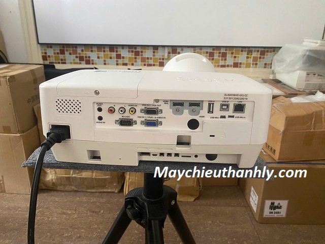 Máy chiếu Boxlight 