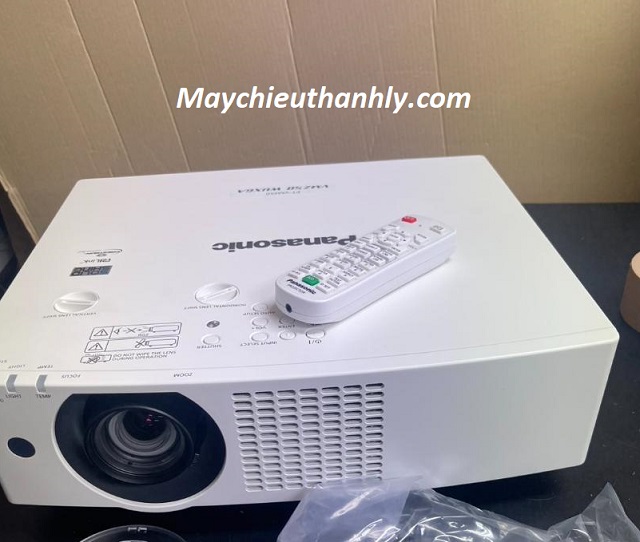 Máy Chiếu Laser Panasonic PT-VMZ50 cũ