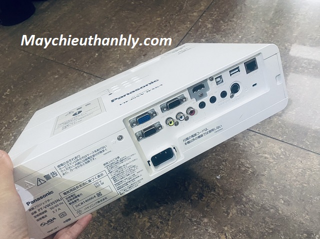 Máy chiếu Panasonic Pt-VW355N 
